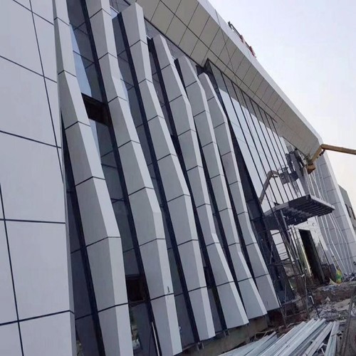 佛山鋁單板廠(chǎng)家定制生產(chǎn)門(mén)頭幕墻鋁板